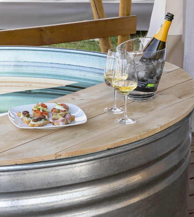 Tavolini in legno per piscine Tankkd